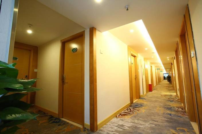 Toronto Hotel Thẩm Quyến Ngoại thất bức ảnh
